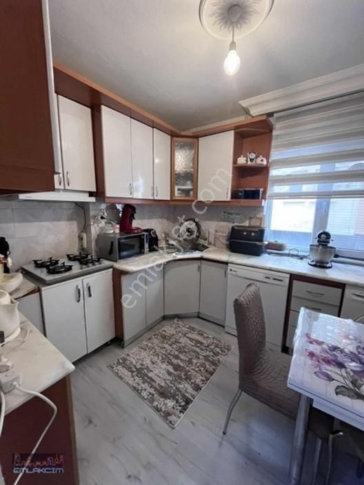 Emlakcımdan Vatan Cad.üzeri Ara Kat Asansörlü Full Bakımlı 2+1 — fotoğraf 19