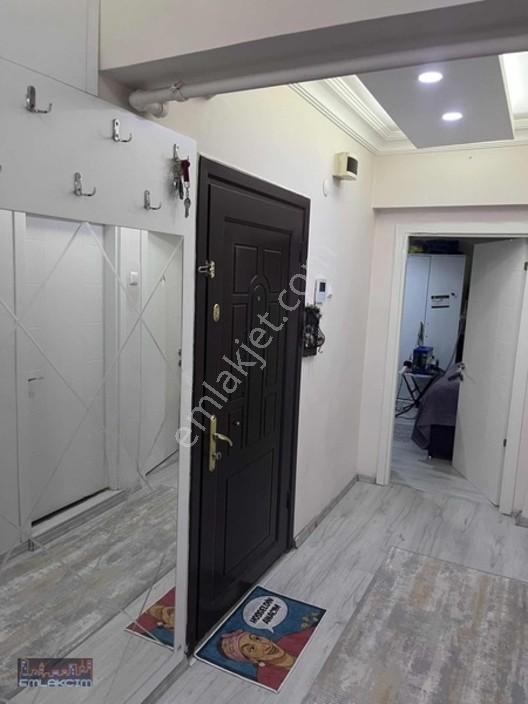 Emlakcımdan Vatan Cad.üzeri Ara Kat Asansörlü Full Bakımlı 2+1 — fotoğraf 23