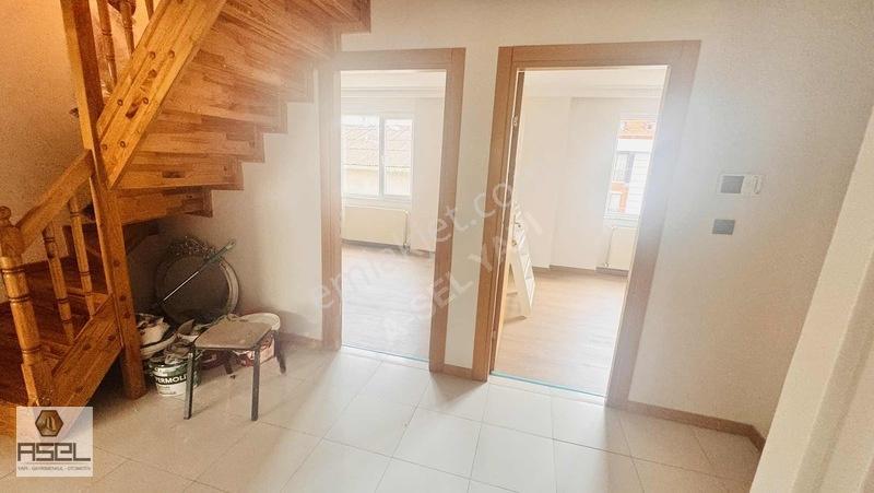 Bağcılar Kemalpaşada 4+1 5 Yıllık Dübleks — fotoğraf 15