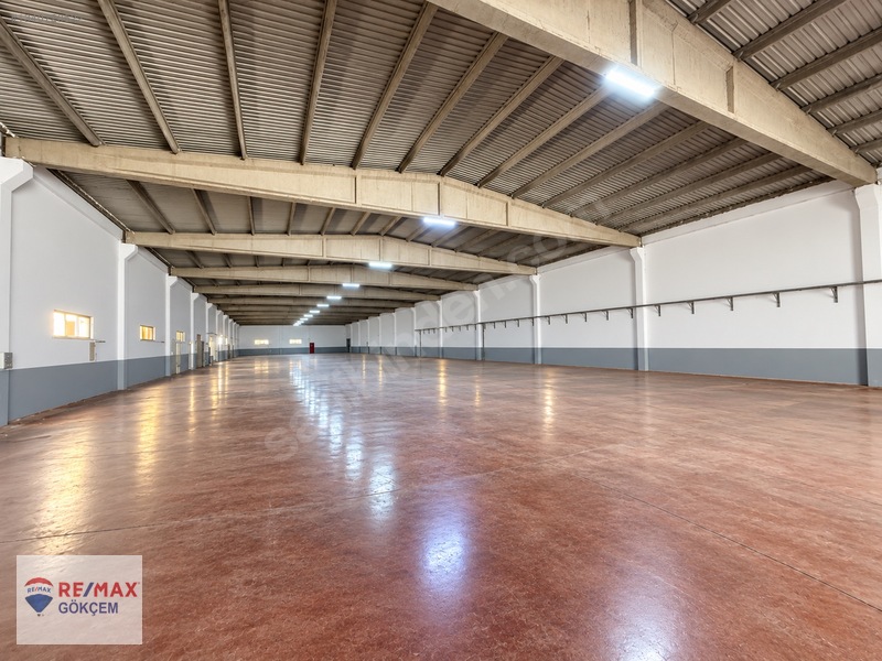 Remax Gökçem Uğur Tosun Dan 2. Osb De Kiralık 2.300 M2 Fabrika — fotoğraf 3