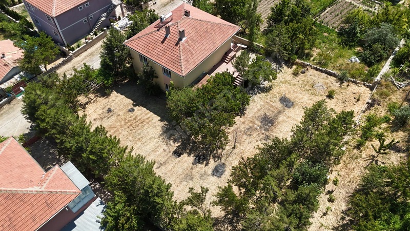 Gemerek'te Geniş Arsalı Müstakil Villa — fotoğraf 19