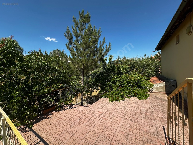 Gemerek'te Geniş Arsalı Müstakil Villa — fotoğraf 23