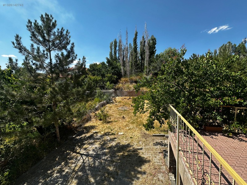 Gemerek'te Geniş Arsalı Müstakil Villa — fotoğraf 27