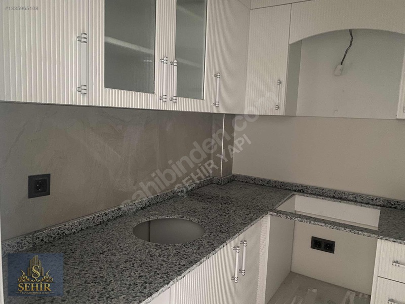 Abdullah Paşada Balkonlu & Kilerli 2+0 | Dükkan Üstü — fotoğraf 3