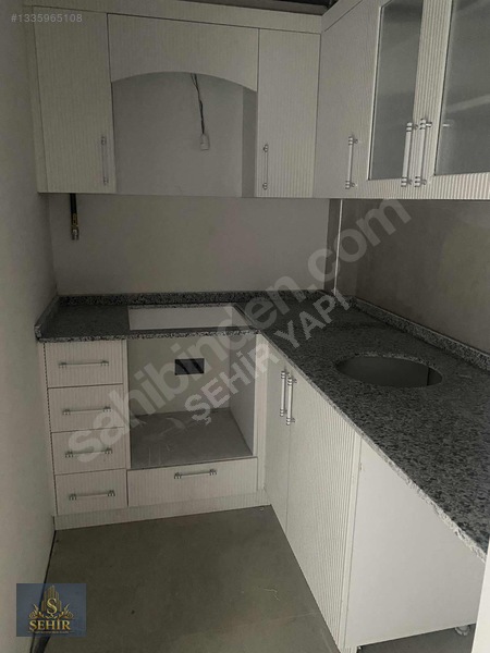 Abdullah Paşada Balkonlu & Kilerli 2+0 | Dükkan Üstü — fotoğraf 20
