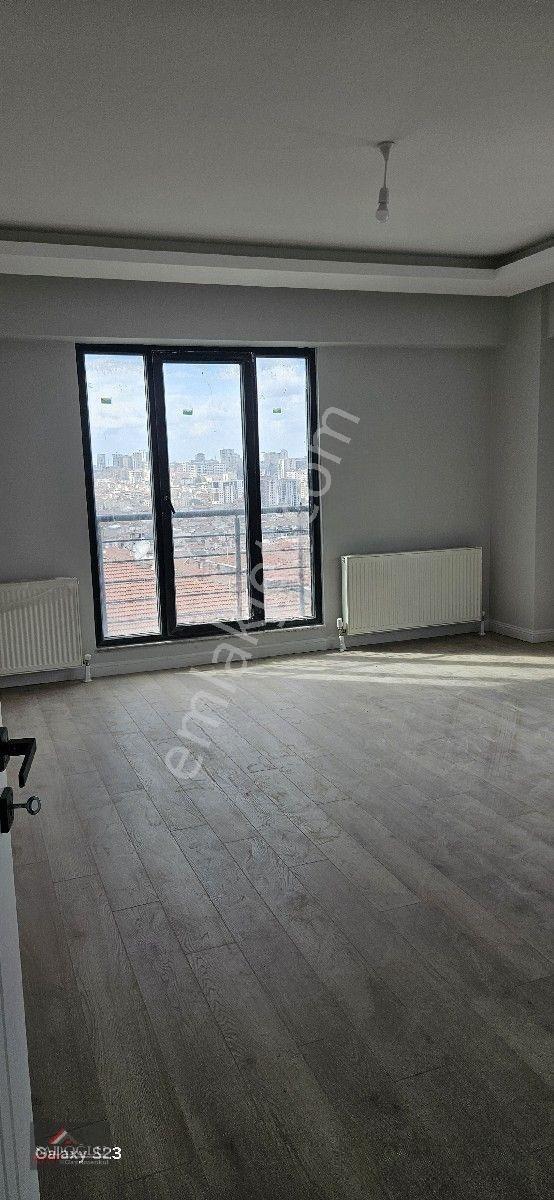 Bağcılar Merkez'de 2+1 Satılık Daire — fotoğraf 3