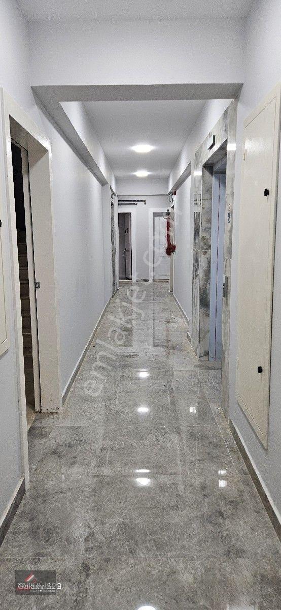 Bağcılar Merkez'de 2+1 Satılık Daire — fotoğraf 6