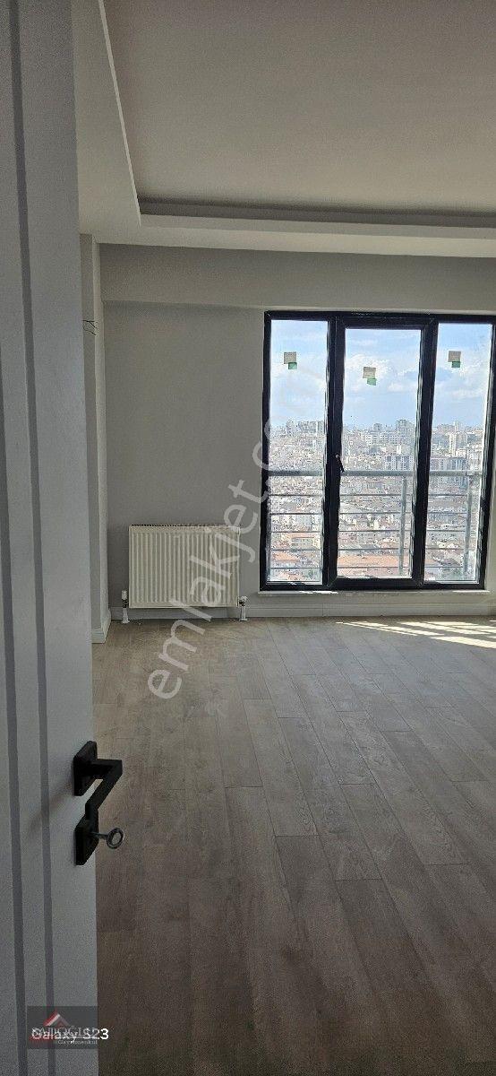 Bağcılar Merkez'de 2+1 Satılık Daire — fotoğraf 25