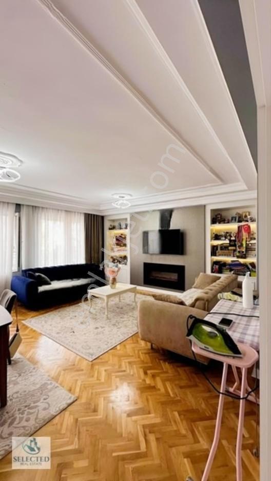Muhteşem Lokasyonda Geniş 3+1 Asansörlü Satılık Daire — fotoğraf 2