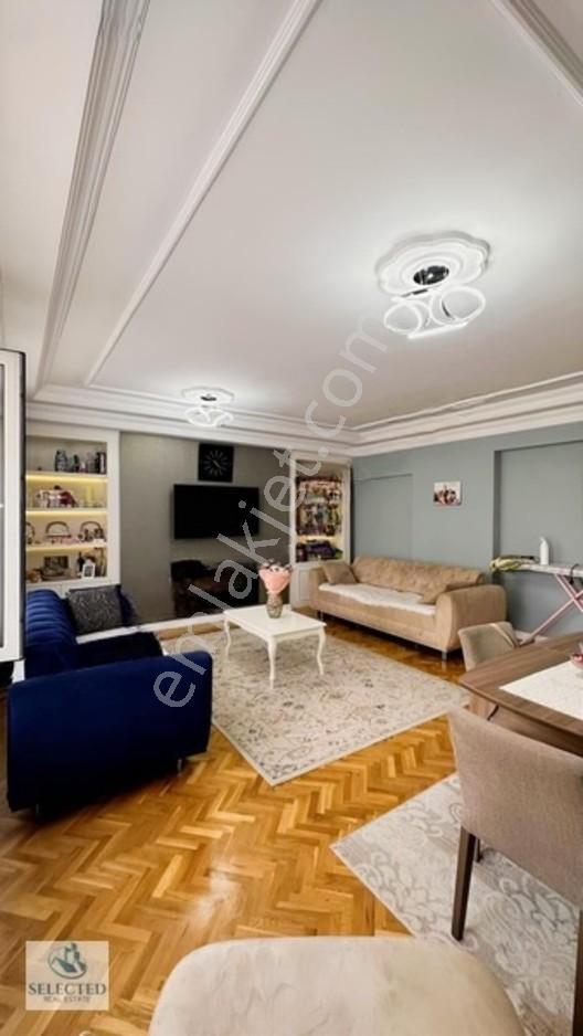 Muhteşem Lokasyonda Geniş 3+1 Asansörlü Satılık Daire — fotoğraf 4