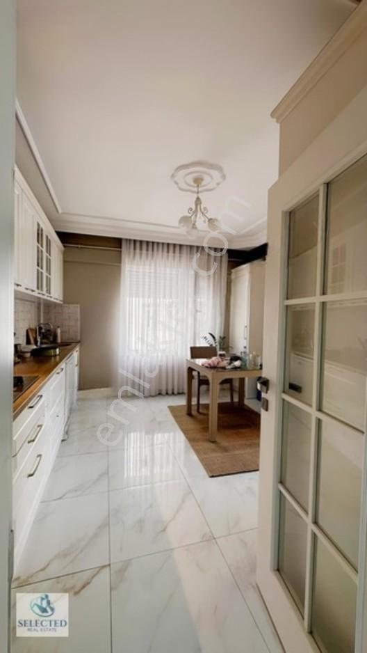 Muhteşem Lokasyonda Geniş 3+1 Asansörlü Satılık Daire — fotoğraf 8