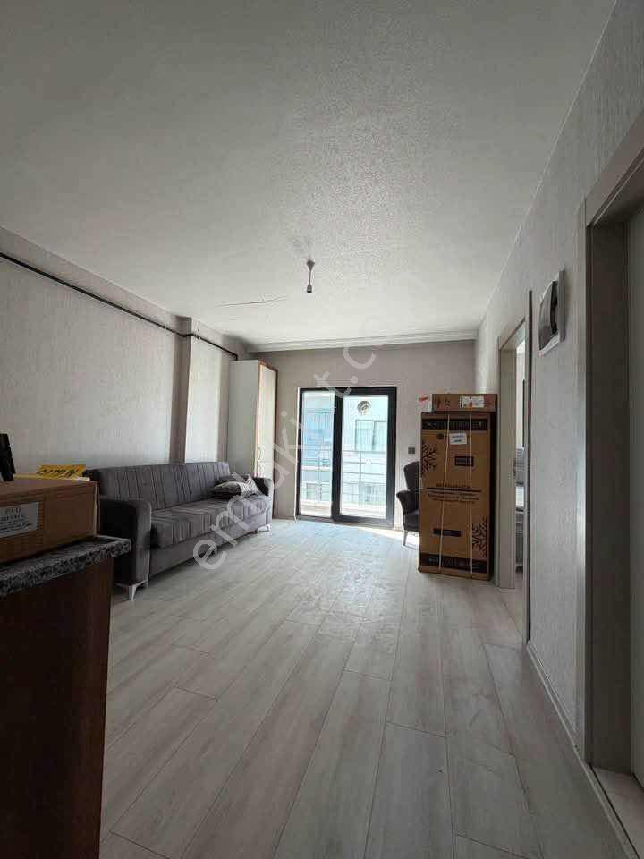 Eşyalı Ara Kat İskanlı Uygun Fiyat — fotoğraf 2
