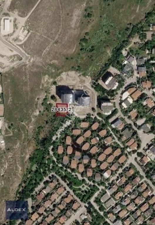 Çayyolu Beysukent'te 730 M², 0.50 Emsal, Satılık Arsa