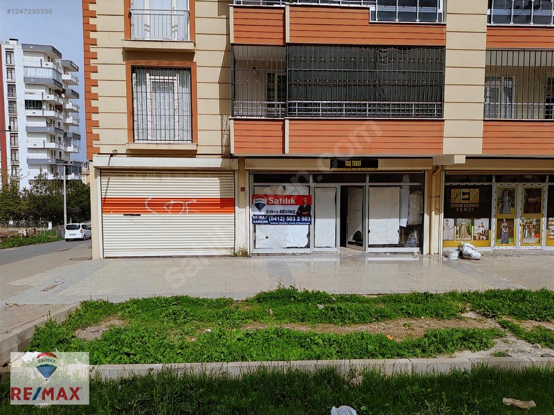 Seyrantepe Tokide Satılık Köşe Dükkan 130 M²