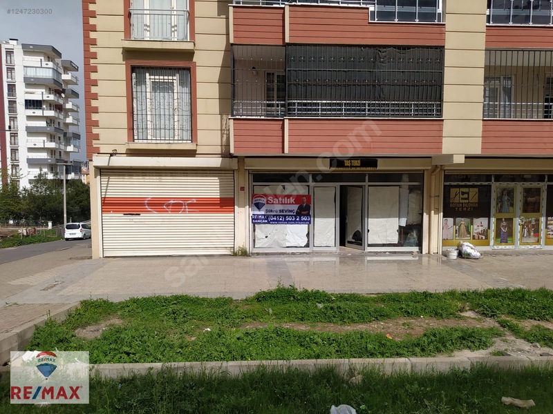 Seyrantepe Tokide Satılık Köşe Dükkan 130 M² — fotoğraf 2