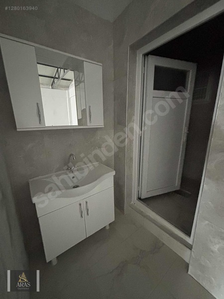 Aras Gayrimenkulden Karaosmanoğlunda Kiralık 550 M2 Dükkan — fotoğraf 7