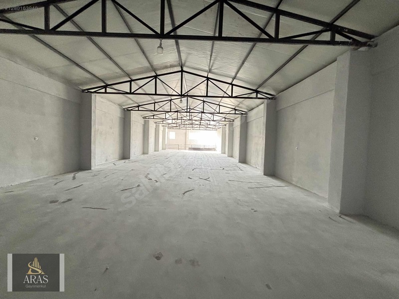 Aras Gayrimenkulden Karaosmanoğlunda Kiralık 550 M2 Dükkan — fotoğraf 8