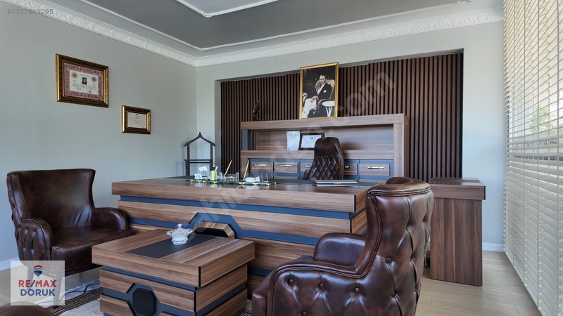 Şirinevler Mahallesi'nde Giriş+depo=320 M² Kiralık İş Yeri