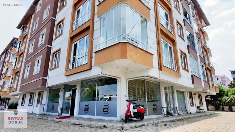Şirinevler Mahallesi'nde Giriş+depo=320 M² Kiralık İş Yeri — fotoğraf 3