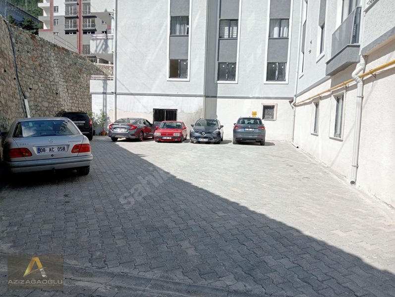 İskebe'de Alpaslan Apartmanı Altında Satılık İşyeri*net:320 M2* — fotoğraf 10