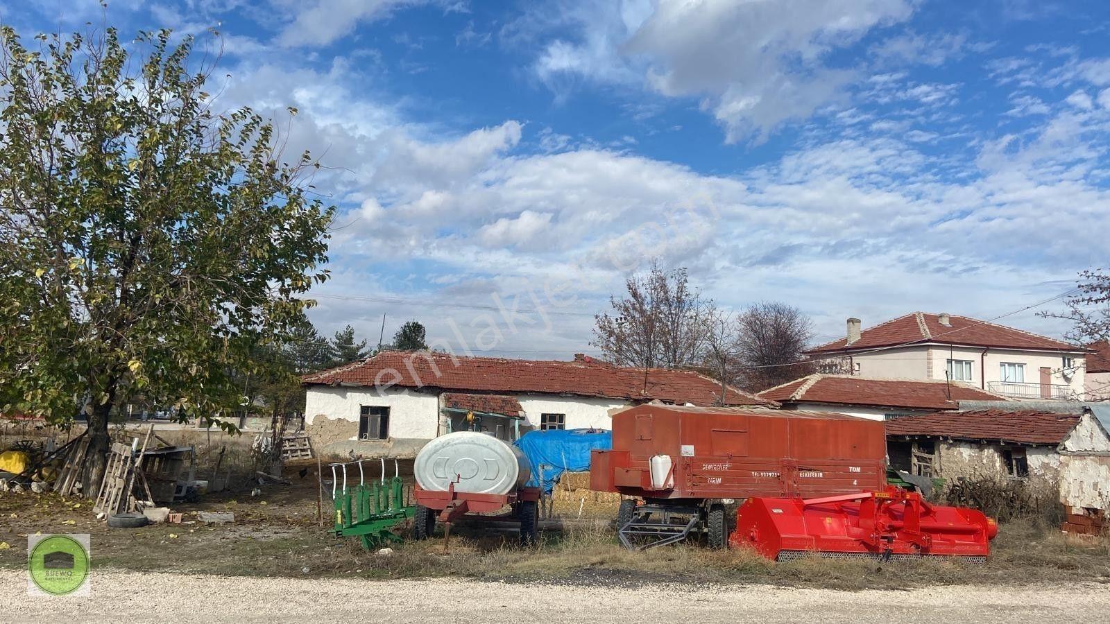 Buewo'dan / Çifteler Adalar Mahallesi'nde / 2 Kata İmarlı Arsa — fotoğraf 3