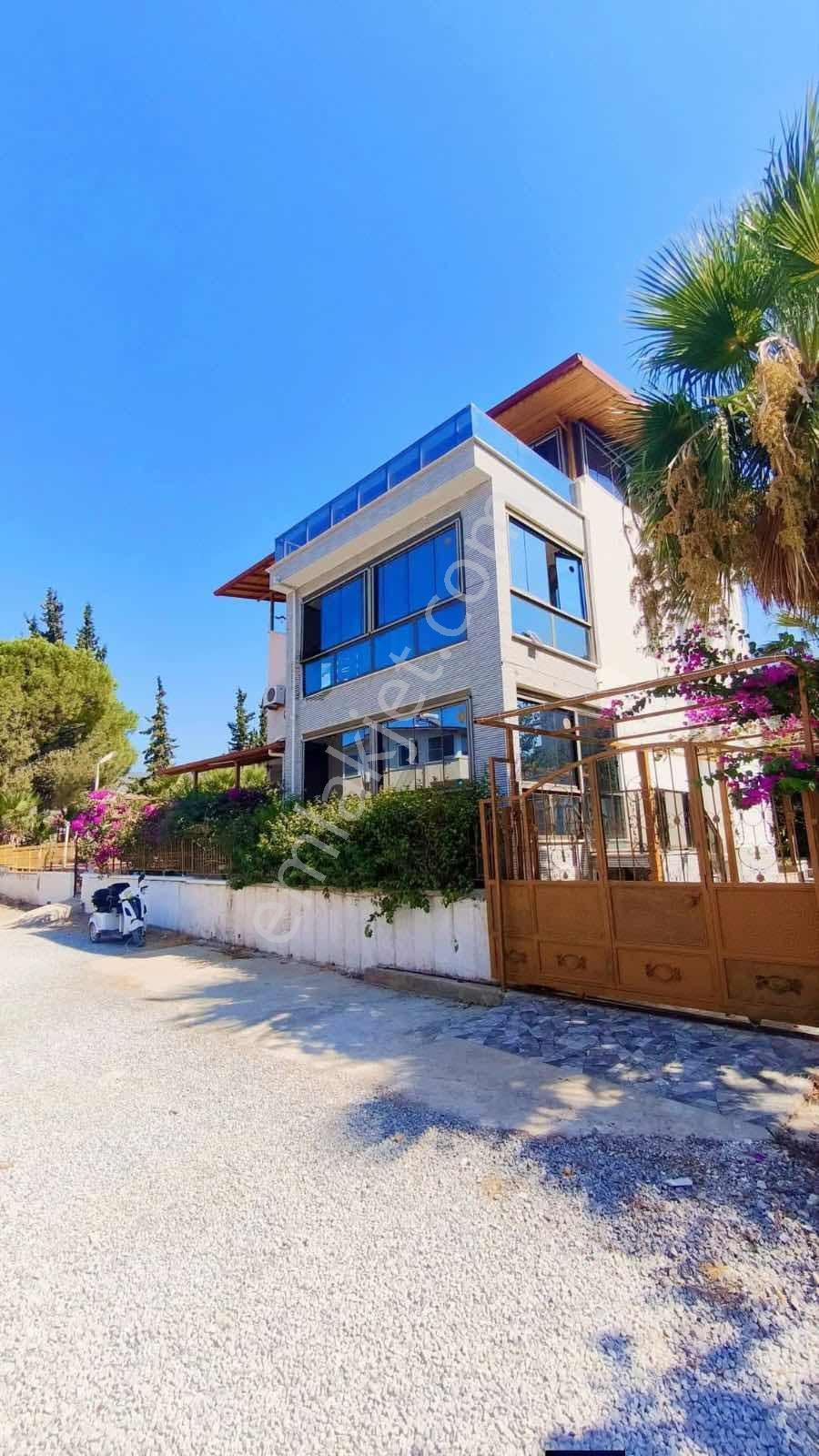 Didim Akbükte Müstakil Bahçeli 3+1 Tripleks Yazlık — fotoğraf 2