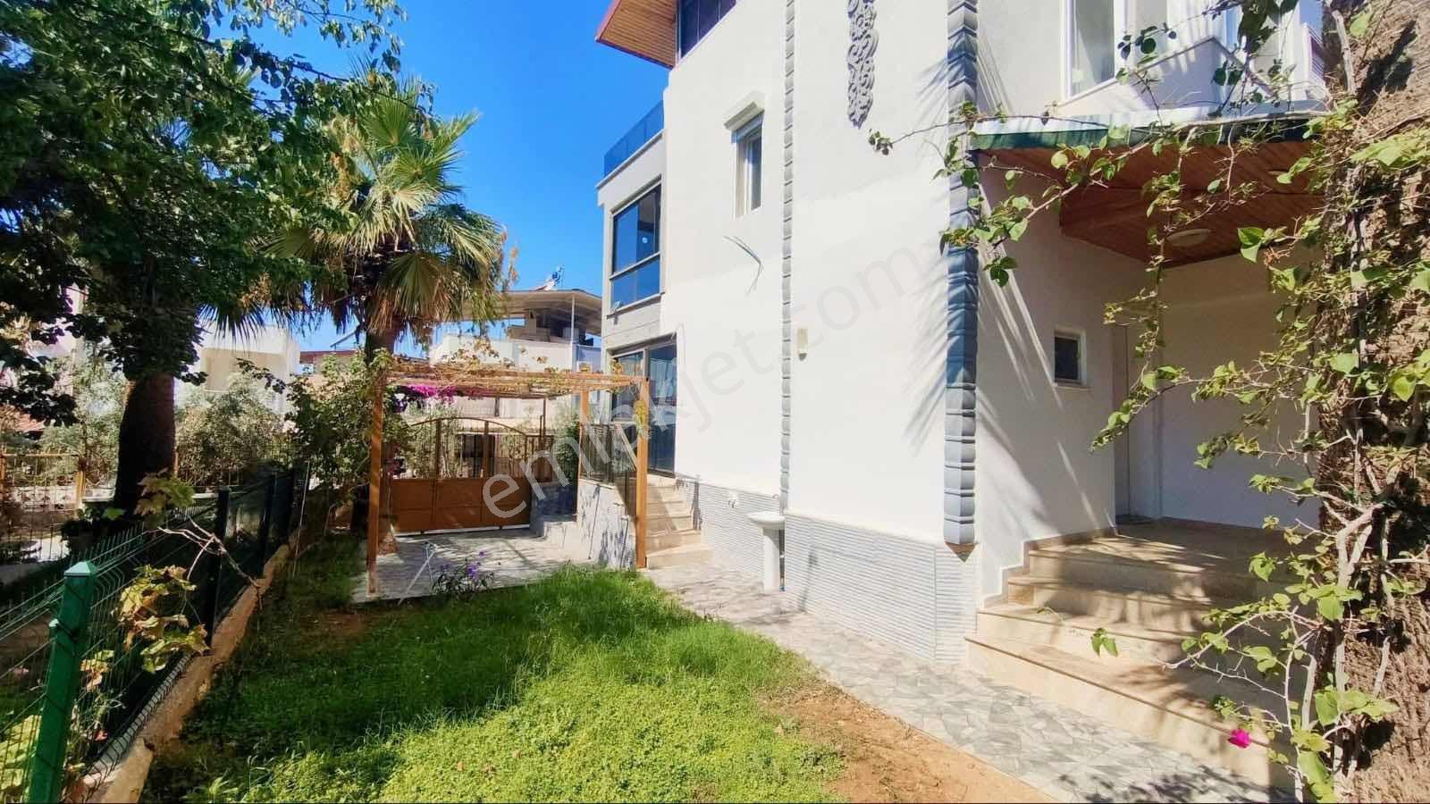 Didim Akbükte Müstakil Bahçeli 3+1 Tripleks Yazlık — fotoğraf 6