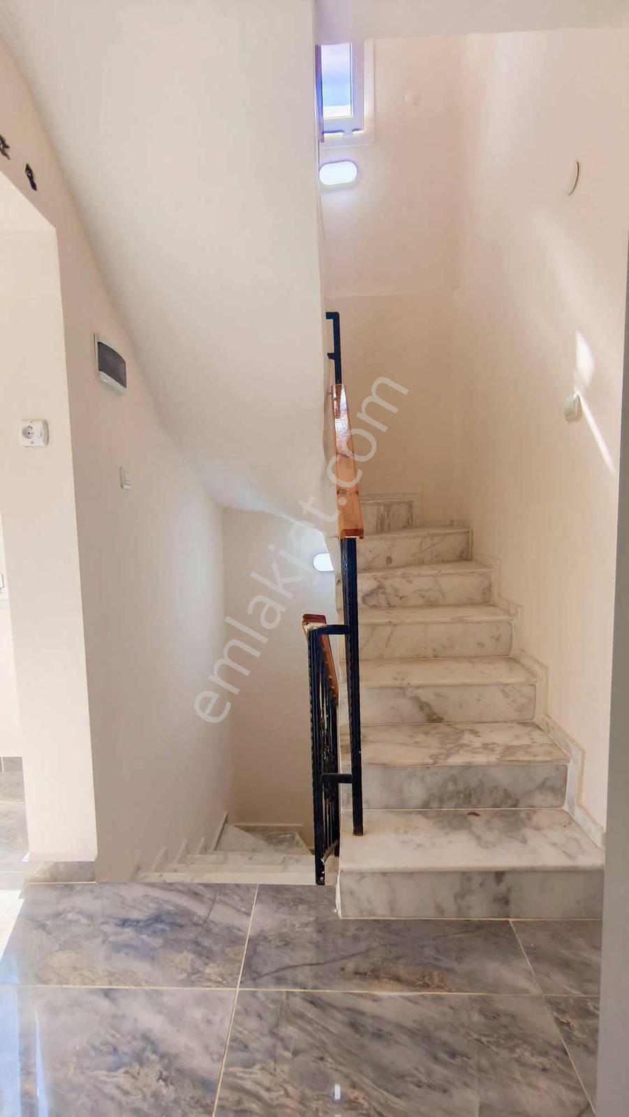 Didim Akbükte Müstakil Bahçeli 3+1 Tripleks Yazlık — fotoğraf 16