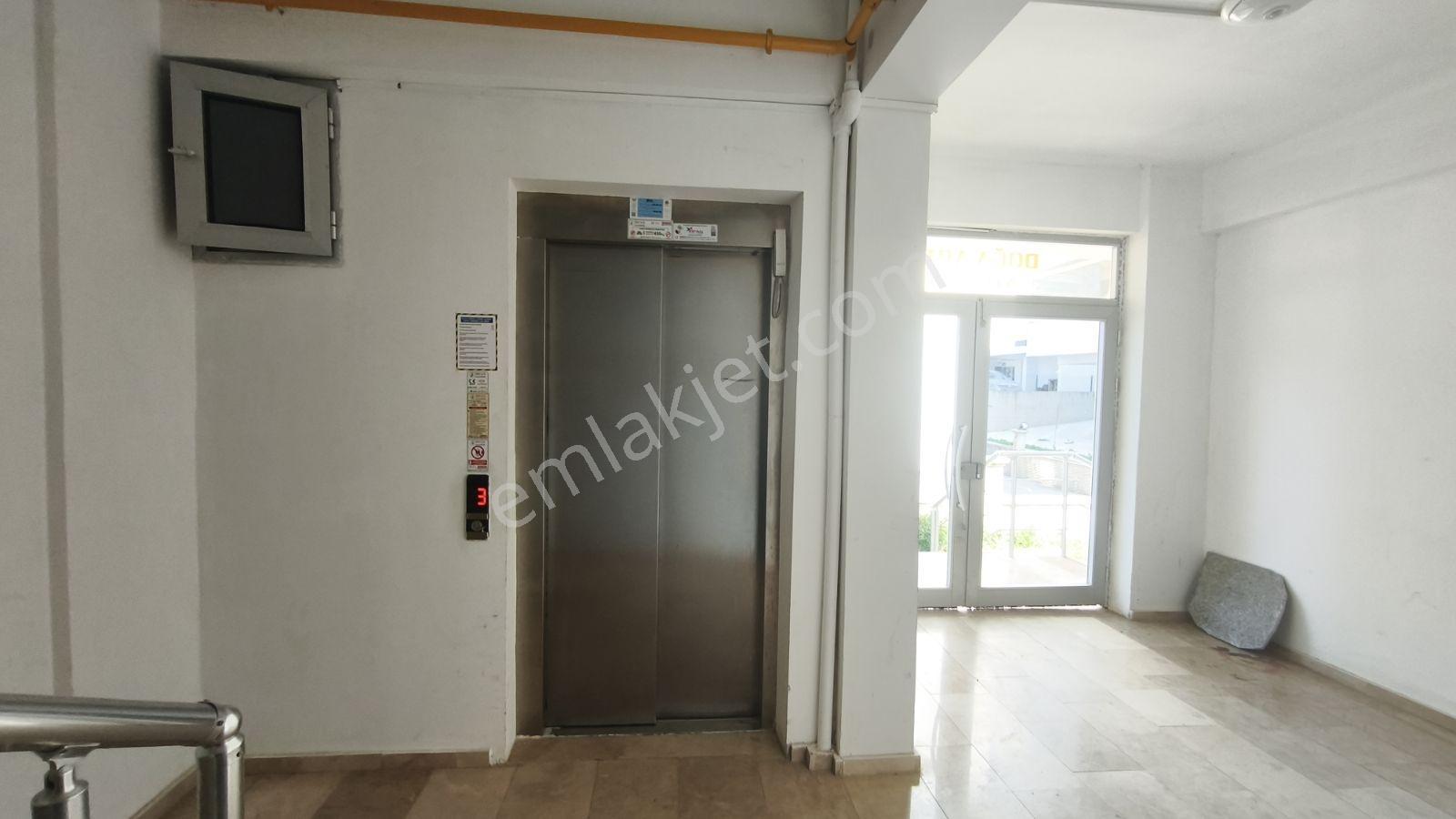 Truva Yağız'dan Tramvaya 500 M Net 64 M² Satılık 1+1 — fotoğraf 10