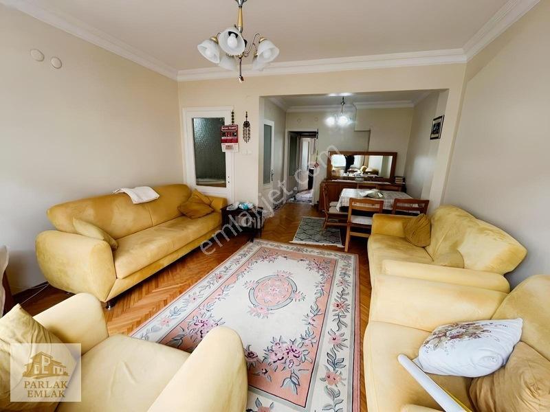 Parlak'tan Selimiyede Güzel Konumda Geniş 2+1 Ferah Daire!^^ — fotoğraf 5