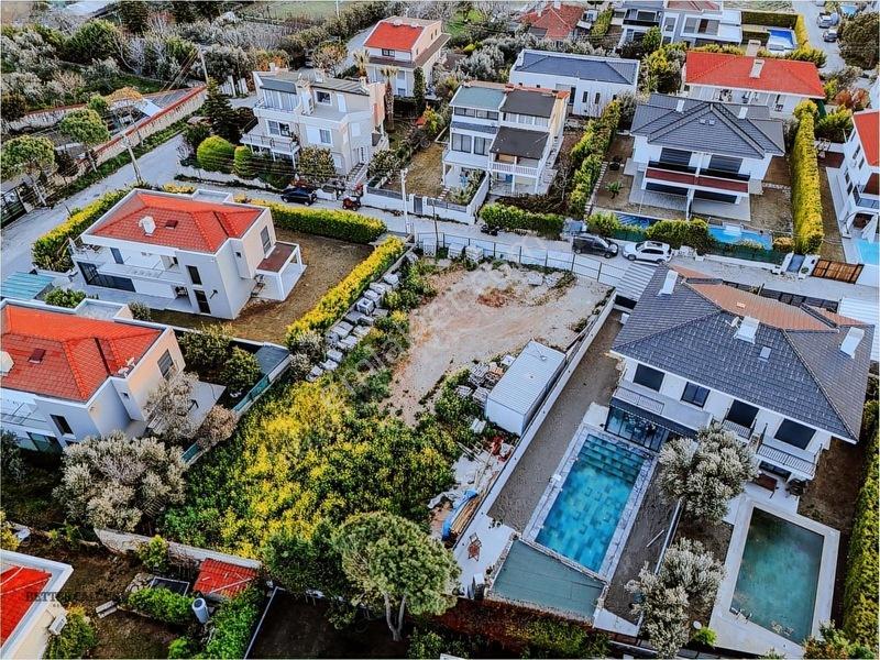 İnonü Mahallesinde Satılık İmarlı Deniz Manzaralı Arsa — fotoğraf 2