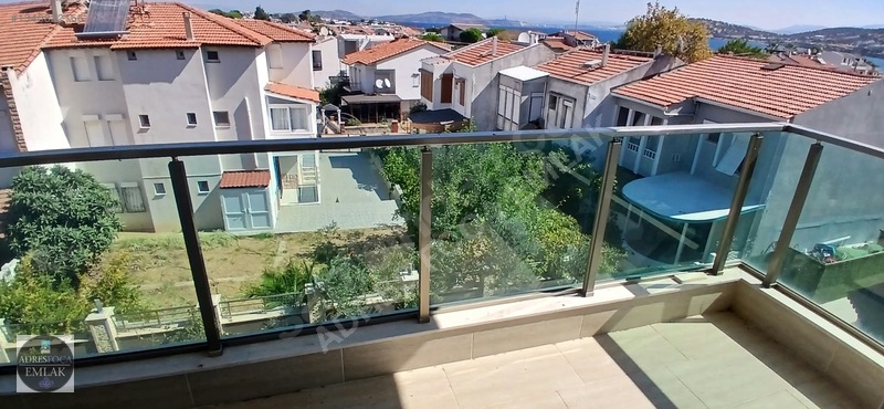 Yenifoça Burunucunda Eşyalı Doğalgazlı Kiralık 3+1 Dubleks Villa — fotoğraf 18