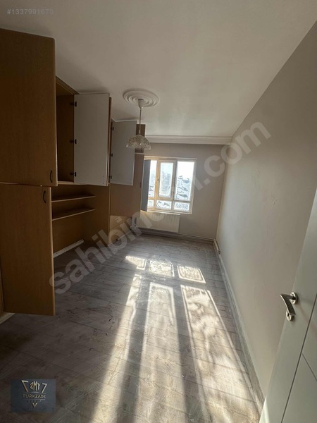 Türkzade Emlaktan Belediye Karşısı Kiralık 3+1 Daire — fotoğraf 5