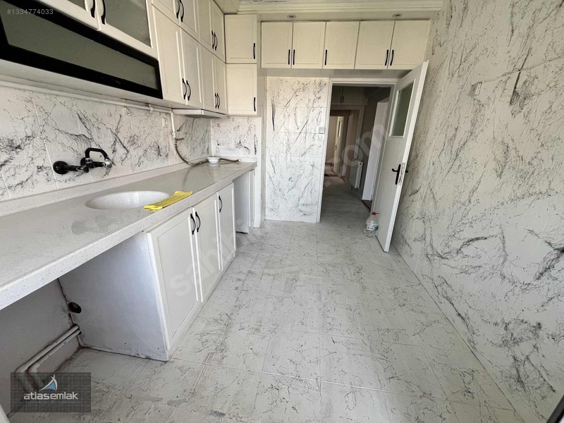 Atlas'tan Atakent'te (75. Yıl) Geniş Üst Kat 2+1 Kiralık Daire — fotoğraf 7