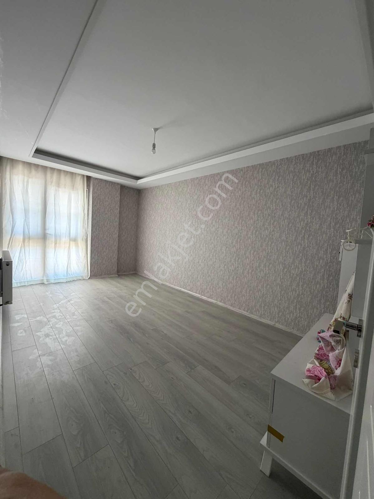 Paşacık Mahallesi Satılık Çift Balkon Fırsat Daire — fotoğraf 2