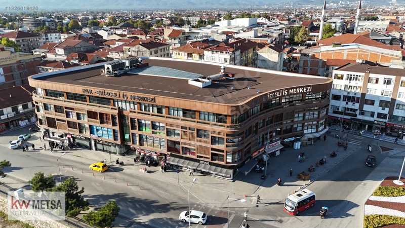 Kw Metsadan Pak Ekizceli İş Merkezinde Satılık 36 M² Ofis & Büro