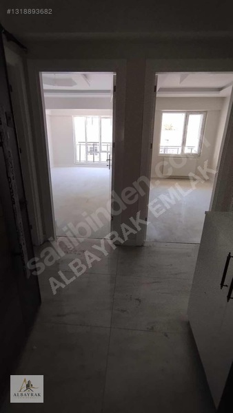 Şehir Merkezinde Satılık 2+0 Daire - 75m² — fotoğraf 8