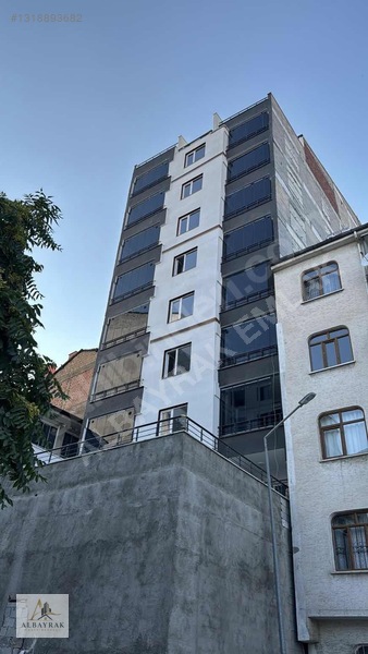 Şehir Merkezinde Satılık 2+0 Daire - 75m² — fotoğraf 10