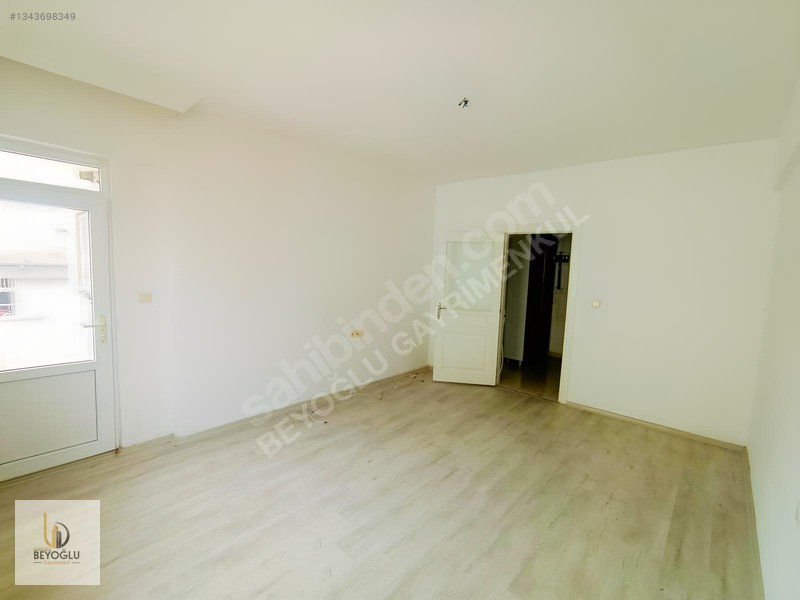 Beykent'de Merkezi Konum'da Masrafsız Temiz 2+1 Kiralık Daire — fotoğraf 4