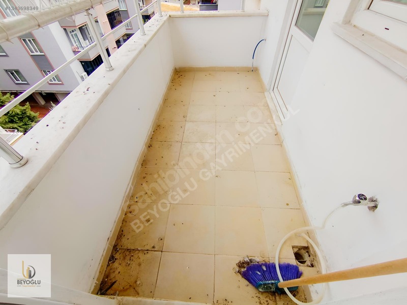 Beykent'de Merkezi Konum'da Masrafsız Temiz 2+1 Kiralık Daire — fotoğraf 10