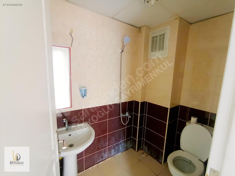 Beykent'de Merkezi Konum'da Masrafsız Temiz 2+1 Kiralık Daire — fotoğraf 16