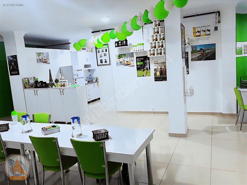 Halkalı'da Cadde Üzeri Kiralık 100m² Dükkan — fotoğraf 5