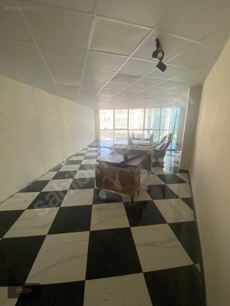 Beylikdüzü Beykent Centro Satış Ofisinden 61m2 Satılık Ofis — fotoğraf 5
