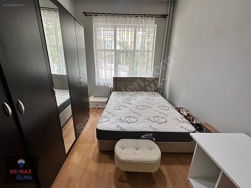 Yaprak Sokakta Mobılyalı, Otoparklı 3+1 Kıralık — fotoğraf 16