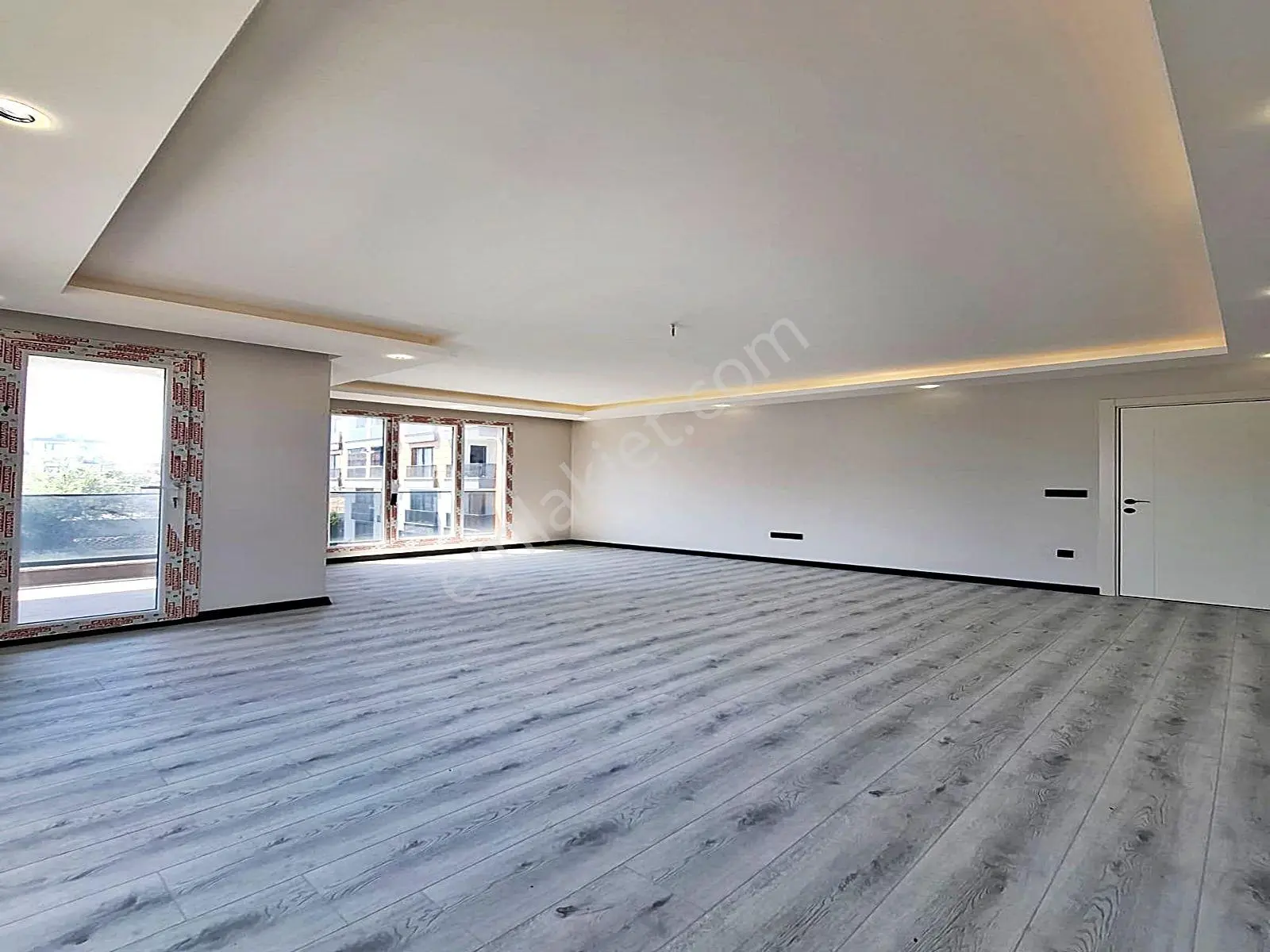 Yıldırım Yapı'dan Beylikdüzü'nde Yerden Isıtmalı Butik Sitede 3+1 Ebeveyn Banyolu Dairemiz Satışta!! — fotoğraf 18