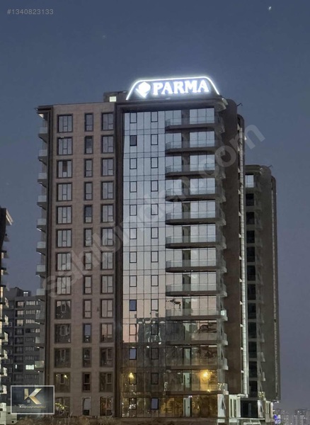 Urfa Yolu Üzeri Parma Yapıda Satılık Teraslı 1+1 Büro