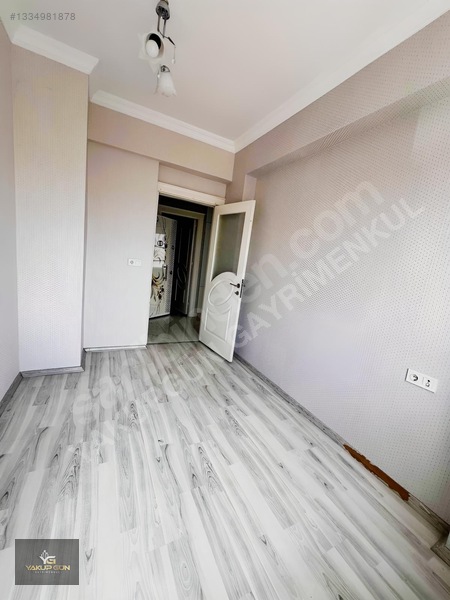 Yakup Gün'den Ertuğrulgazi Mh. 2+1 İskanlı Hasarsız Cam Balkonlu — fotoğraf 19