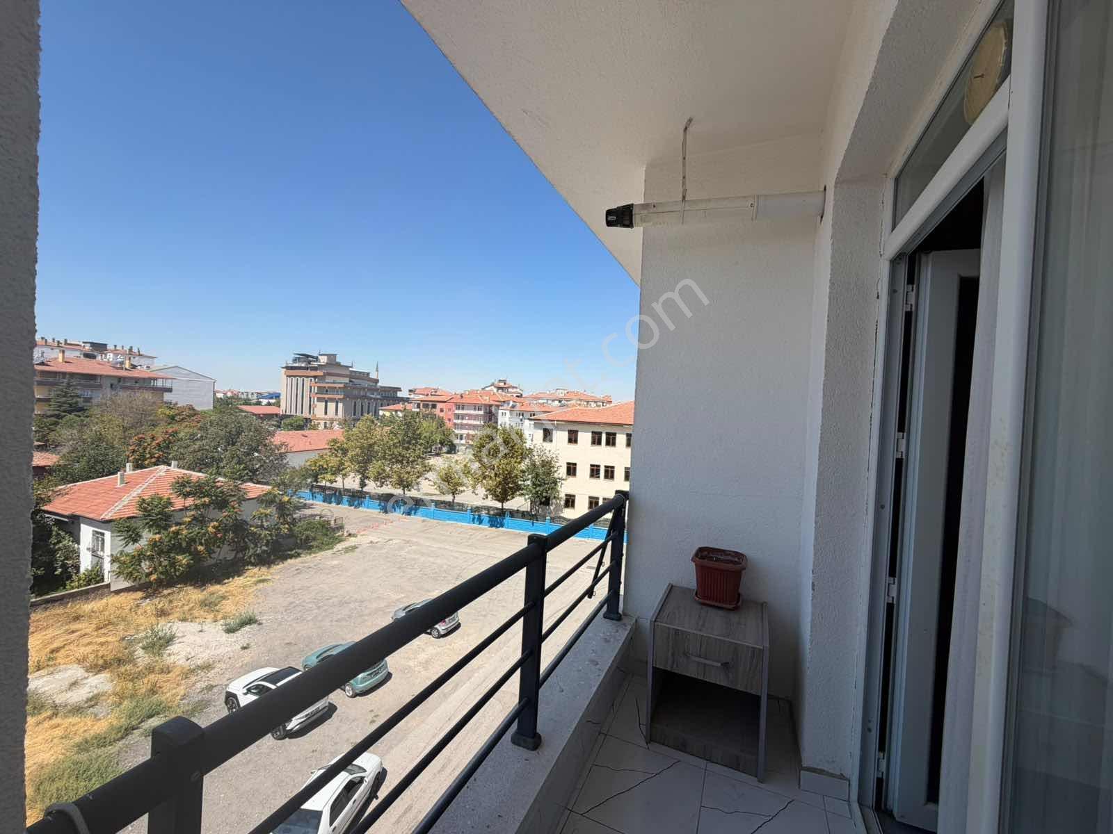 Kafeler Caddesi Cıvarı Satılık 1+1 Lüks Daire — fotoğraf 8