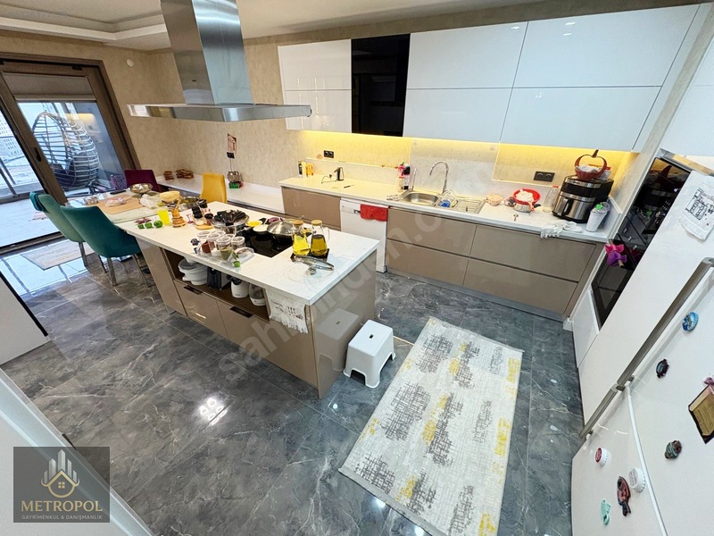 Metropol'den Taha Akgül Sapor Salonu Yakını Geniş 4+1 Satılık!!! — fotoğraf 4