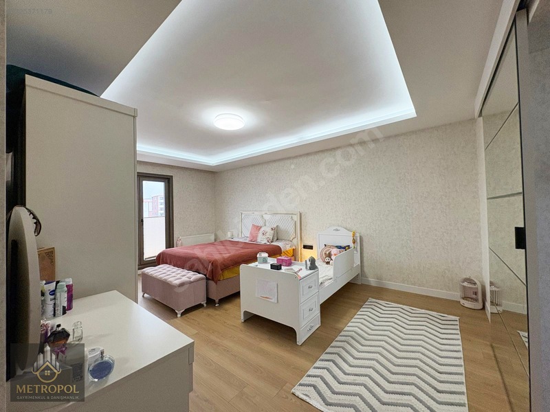 Metropol'den Taha Akgül Sapor Salonu Yakını Geniş 4+1 Satılık!!! — fotoğraf 33